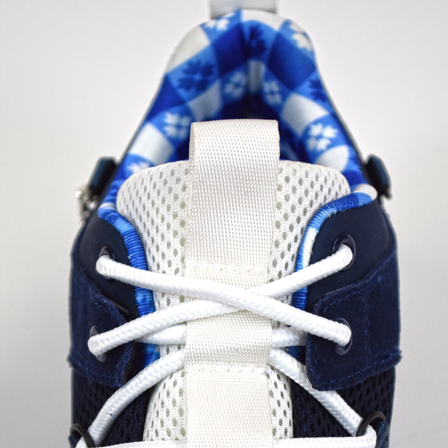 Tagz Genesis "Blue Lobster"
