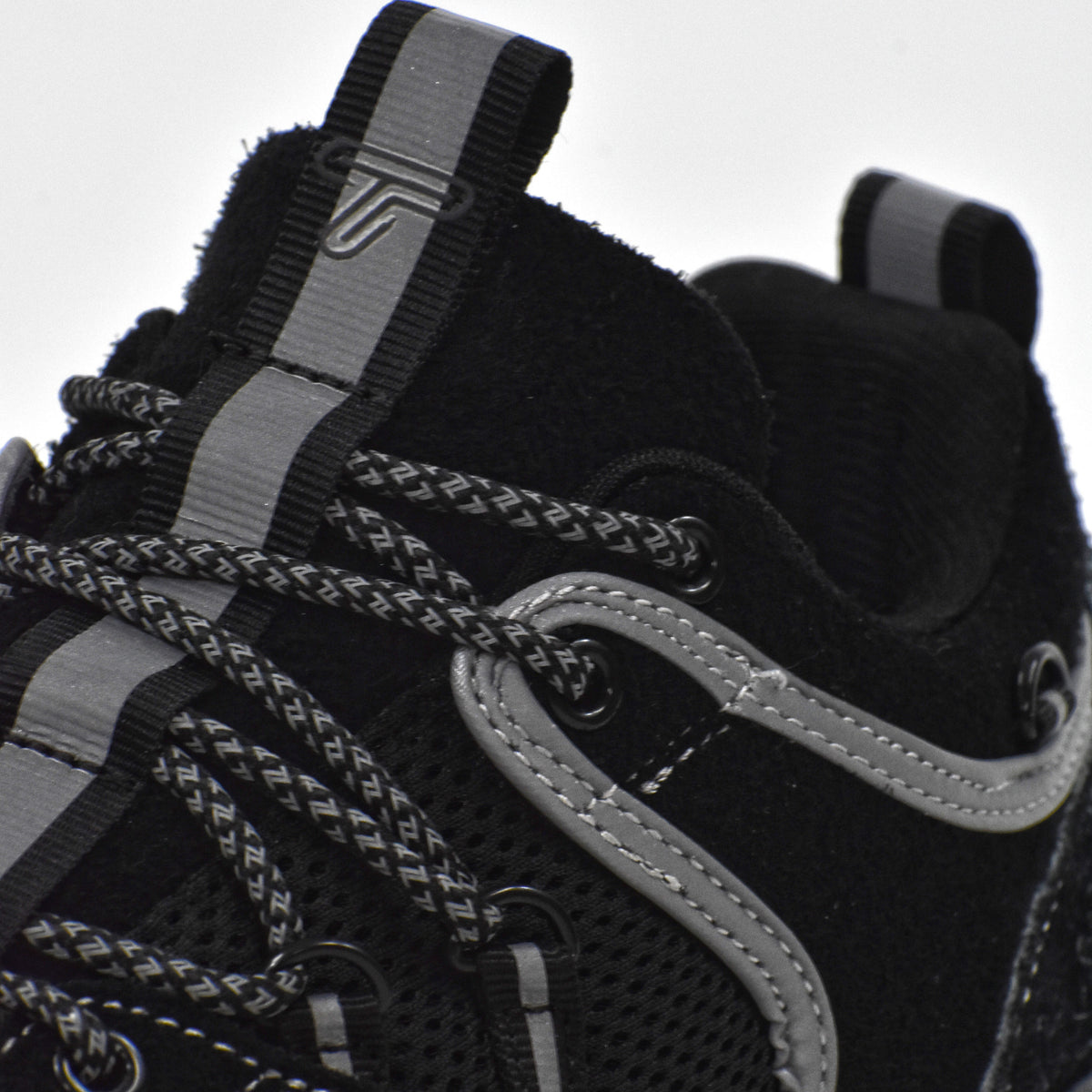 Tagz Genesis "Blackout"