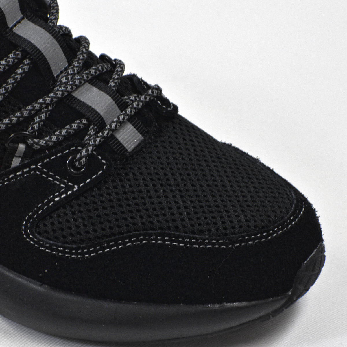 Tagz Genesis "Blackout"